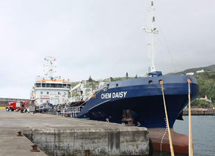 Türk şirketine ait M/T CHEM DAISY isimli gemi, Portekiz'in Horta Limanı'nda tutuklandı