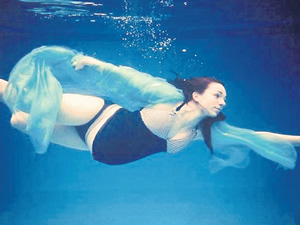 Hamilelerin havuza girerken bir kat daha fazla düşünmesi lazım