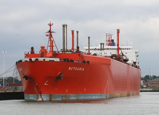 Avrupa'da söküm izni alamayan gemi, Türk karasularına demirledi