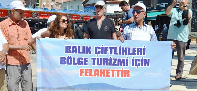 Ayvalık'ta çevreciler izinsiz kurulan balık çiftliği istemiyor