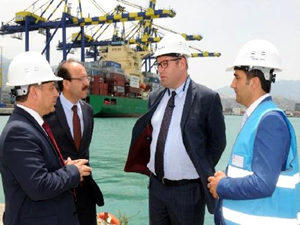 KKTC'li Bakan Kemal Dürüst, Limakport İskenderun'u inceledi