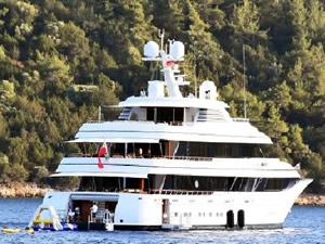 İsveçli milyarder, İsveç kraliyet ailesi üyeleriyle Bodrum'da