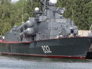 Rusya, Mısır’a füze sistemi ve savaş gemisi teslim etti