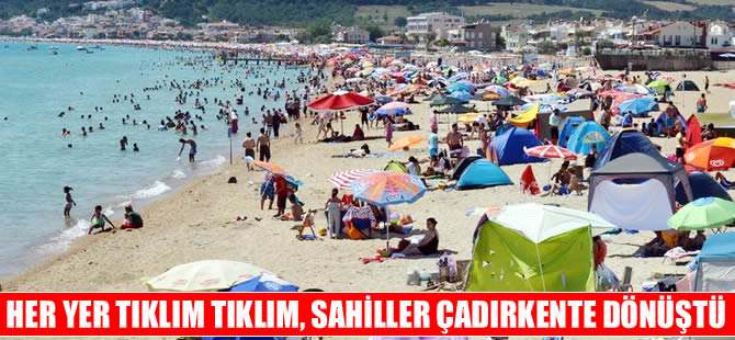 Otellerde yer kalmadı, halk plajlarda sabahladı