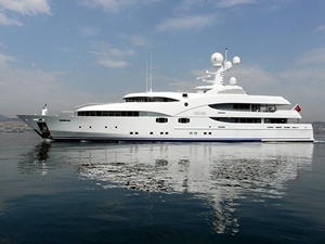 Google'ın patronu Marmaris koylarında tatilin keyfini çıkarıyor