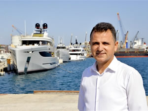 ASBAŞ’da iki ultralüks mega yat suya indirildi