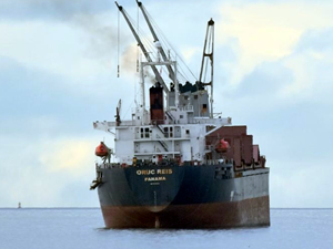 Vera Denizcilik, mahsur kalan M/V Oruç Reis gemisi personeline destek olmuyor