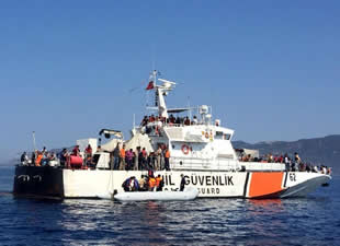 Ayvacık'ta 40 kaçak Sahil Güvenlik ekiplerince yakalandı