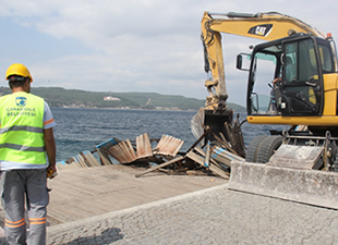 Çanakkale Yat Limanı’nda revizyon çalışması yapılıyor