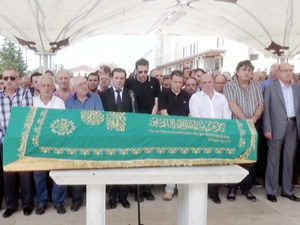 Merhum Şadan Bayraktar, dualarla sonsuzluğa uğurlandı