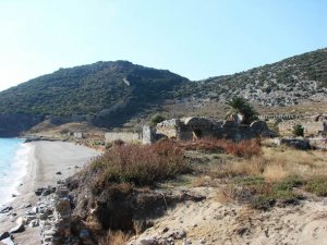 Mersin’de ‘’tarih’’ dalgalar yüzünden yok oluyor
