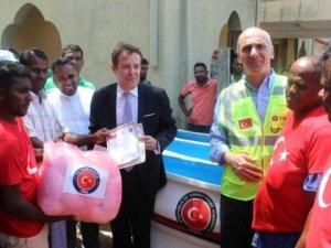 TİKA'dan Sri Lankalı balıkçılara ekipman desteği sağlandı