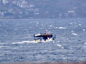 Bandırma’da fırtına denizcilere zor anlar yaşattı