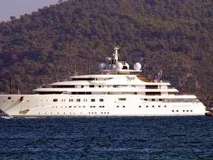Bodrum'da lüks yata kaçak operasyonu yapıldı