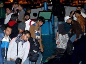 Antalya'da 243 göçmeni jandarma yakaladı