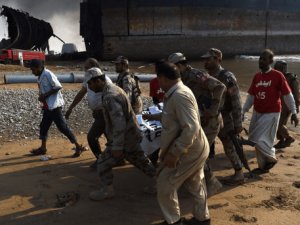 Pakistan'daki gemi söküm alanındaki patlamaya petrol kaçakçıları neden oldu