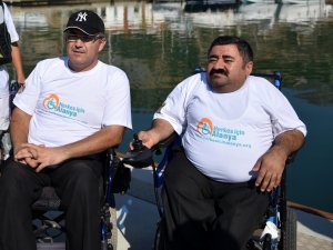 Onlar engelleri yelkenliyle aşacaklar