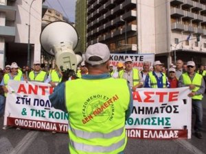 Yunanistan'da tüm deniz seferleri durdu