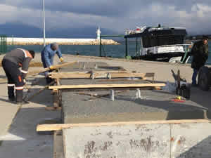 Burhaniye yat limanı için tonozların dökümüne başlandı