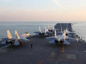 Çin'in ilk uçak gemisi Pasifik'e hareket etti