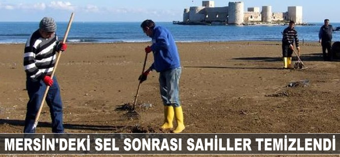 Mersin'deki sel sonrası sahiller temizlendi