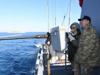 Hulusi Akar, Kardak krizinin 21'nci yılında Kardak Kayalıkları'nı ziyaret etti