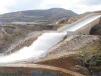 Türkiye'den KKTC'ye giden içme suyu denize akıtılıyor