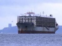 Çanakkale Boğazı'nda arızalanan M/V Almaswahi, Karanlık Limana çekildi