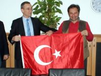 Trabzon Liman Başkanlığı'nda Türk bayrağına geçişler başladı