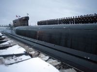 Rusya yeni nükleer denizaltısı ile gövde gösterisi yapıyor