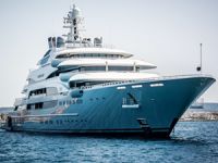 Rus işadamı Rashnikov'un lüks yatı 'Ocean Victory' Fethiye'ye geldi