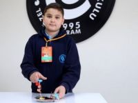 Küçük mucit yenilenebilir enerji ile çalışan gemi prototipi tasarladı