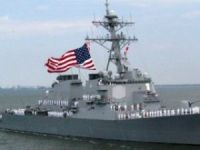 ABD Donanması İran gemisine uyarı fişeği attı