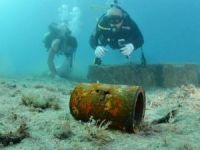 Antalya Kemer'de deniz dibi temizliği yapıldı