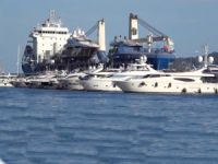 Muğla'ya milyon dolarlık yatlar kargo gemisiyle geldi