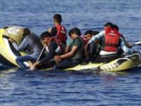 Midiili Adası'na geçmeye çalışan 35 göçmen Çanakkale'de yakalandı