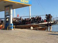 Antalya'dan deniz yoluyla yurt dışına kaçmaya çalışan 194 sığınmacı yakalandı