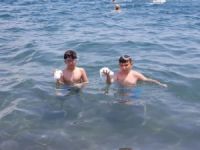 Caretta carettalar için öğrenciler deniz dibinden poşet çıkardı