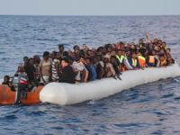 İtalya göçmenlere karşı limanlarını kapatma resti çekti