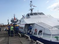 'Umurbey' isimli gemi, yolcu fenalaşınca geri döndü