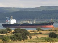 Çanakkale Boğazı'nda karaya oturan M/T KRITI SEA kurtarıldı