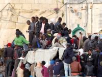 Cebelitarık'ta 19 Kuzey Afrikalı kaçak göçmen yakalandı