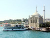 Maltepeli kadınlar Boğaz turunda biraraya geldi