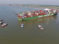 Karaya oturan “CSCL Jupiter” yüzdürüldü