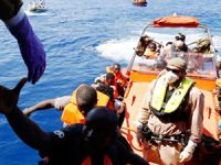 Libya Sahil Güvenlik, mülteci kurtarma botuna ateş açtı