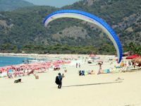 Plajlarda bayram hareketliliği yaşanıyor