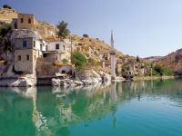 Halfeti bayram tatilinde ziyaretçilerini bekliyor