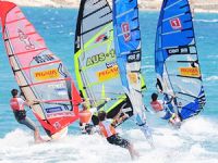 ‘Rüzgarın Çocukları’adlı projeyle lisanslı sörfçüler yetişiyor