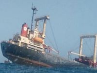 Umman açıklarında kargo gemisi battı! Mürettebat kurtarıldı