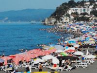 Akçakoca'nın nüfusu bayram tatilinde 5 kat arttı